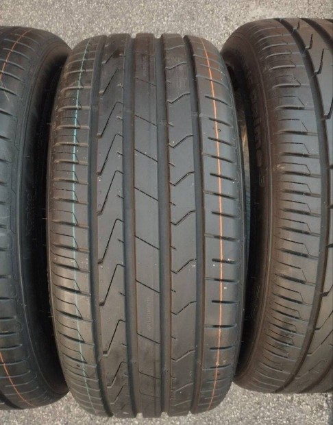 Új/Demo 215/45 17 Hankook nyári gumi r17 " DOT20