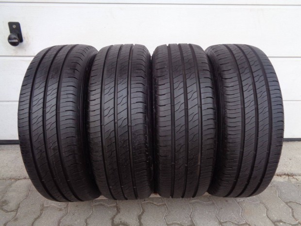 �j/Demo Goodyear 215/65R16 C kisteher ny�ri gumi garnit�ra elad�