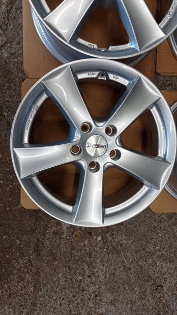 j Dezent 5x110 lyukoszts 16 colos alu felni garnitra olcsn elad