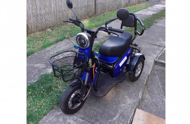 Új Elektromos robogó eladó!