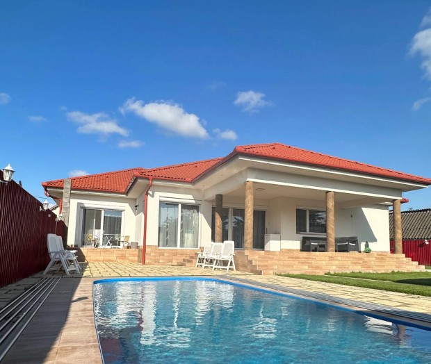 �j �p�t�s� H�z