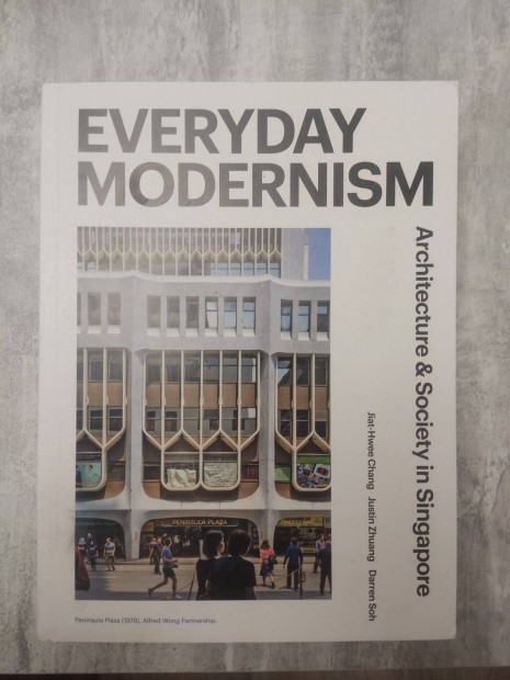 j Everyday Modernism knyv