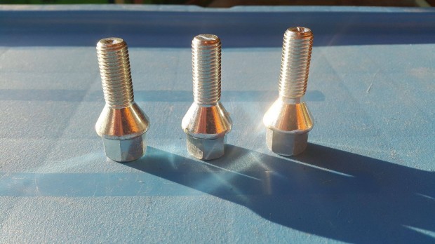 Új F és G szériás BMW és Mini M14x1.25 28mm-es króm kerékcsavar