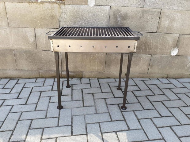 j Faszenes Grill 41cmx61cm 11cm mly 75cm magas Minsgi Anyagokbol