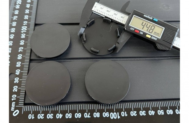 �j Fekete 51mm Felni Alufelni K�z�p Kupak Felnik�z�p Felnikupak Sapka
