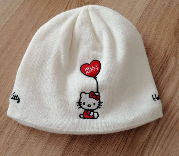 Uj Hello Kitty sapka