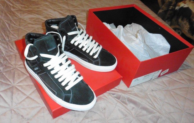 Új Hugo Boss Sneaker cipő Futurism 50414625, 40-es méret