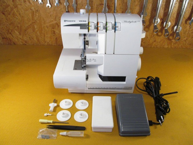 j Husqvarna Viking overlock varrgp 5 v garancival (elkelt)