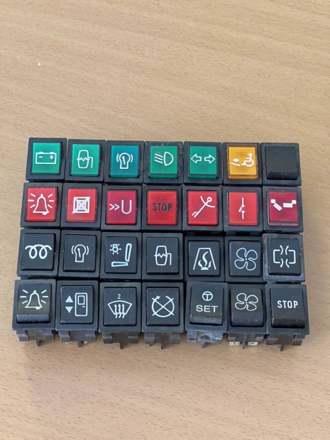 j Ikarus buszkapcsolk