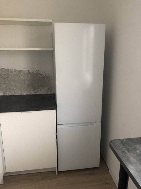 j Ikea Lagan htszekrny fagyasztval 197/65L