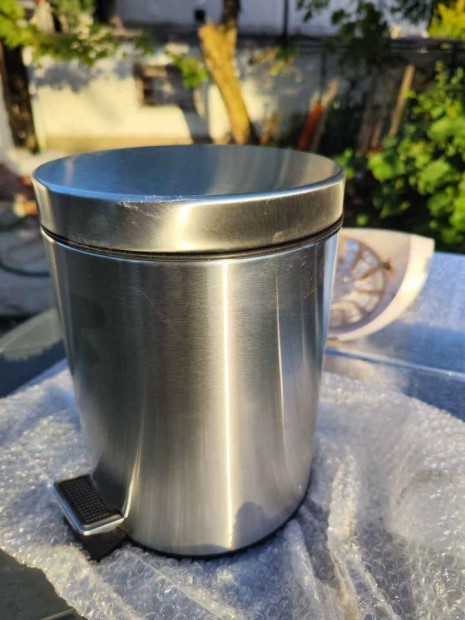Új Inox rozsdamentes pedálos szemetes, kuka kivehető vödörrel