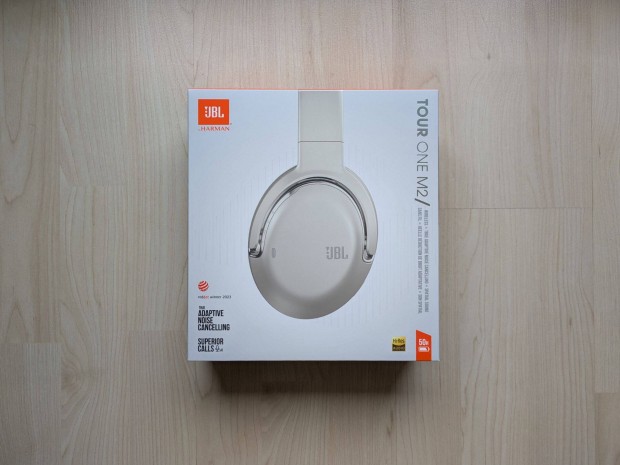 j JBL Tour One M2 bluetooth fejhallgat