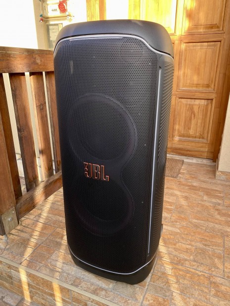 j JBL Ultimate 1100W bluetooth hangfal garacival