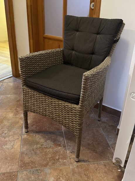 �j Jysk Kerti sz�k, fotel parn�val elad� Bud�n! 