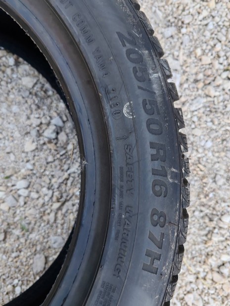 j Kumho 205/50 16' teli 2db