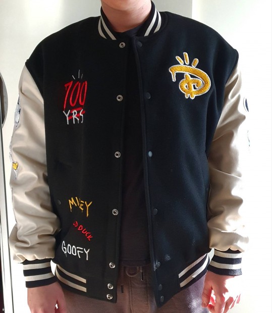 j L-es Disney 100 varsity baseball kabt bomber dzseki 