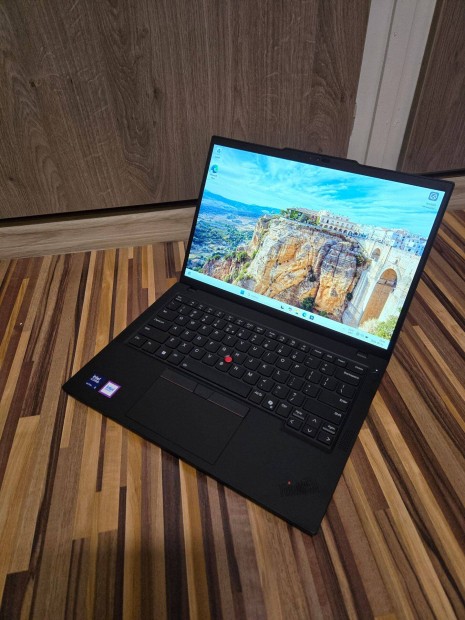 j Lenovo T14 GEN 5 l Core ultra 5 135H vpro l 16GB DDR5 l 512SSD