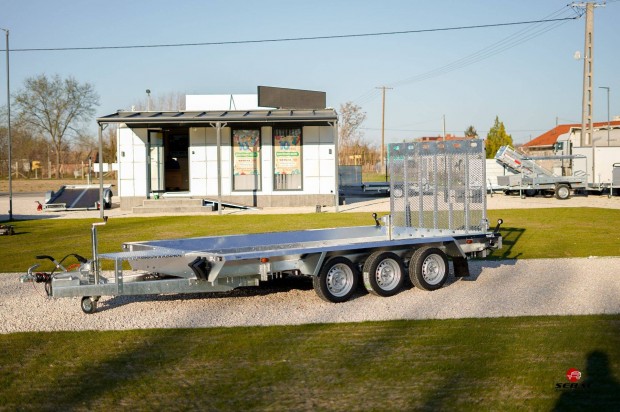 Új Martz Bau 3500 kg-os kisgépszállító utánfutó
