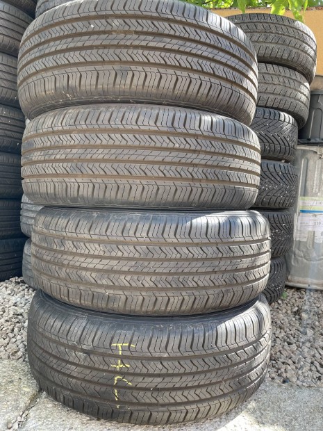 j Maxxis 215/55 R17 215/55R17 94V nyri gumi