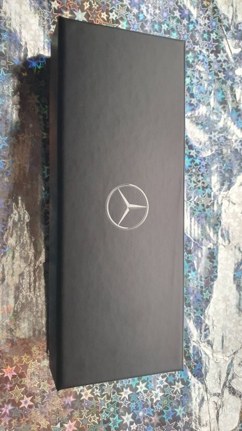 �j Mercedes AMG kulcstart�