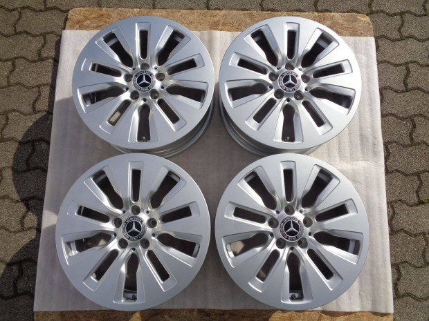 j Mercedes Gyri alufelni 17-es C osztly W206, szenzorral elad