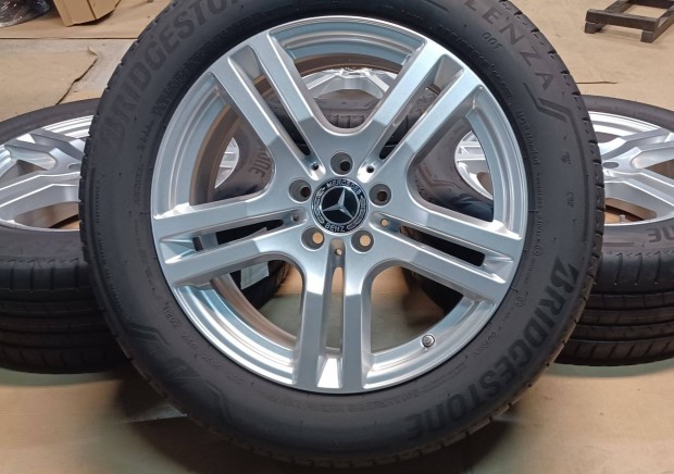 Új Mercedes W247 GLA GLB 5x112 7,5x18 235/55 R18 nyári gumikkal