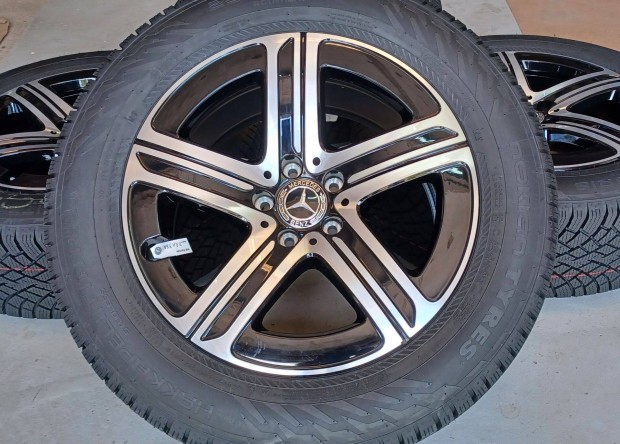 Új Mercedes W254 GLC 5x112 8-9x18 235/60-255/55 R18 téli gumikkal 4db