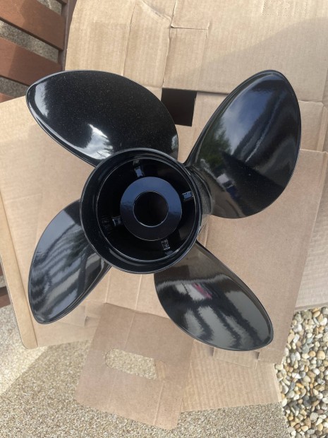 Új Mercruiser négylevelű csiga, propeller 19es