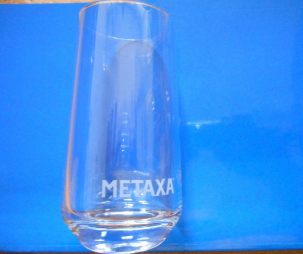 j Metaxa koktlos pohr