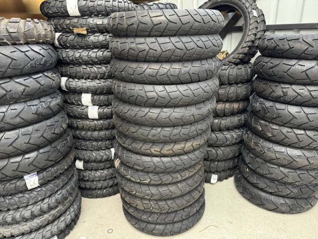 j Metzeler 140/80 r17 110/80r19 Akcis Gumik