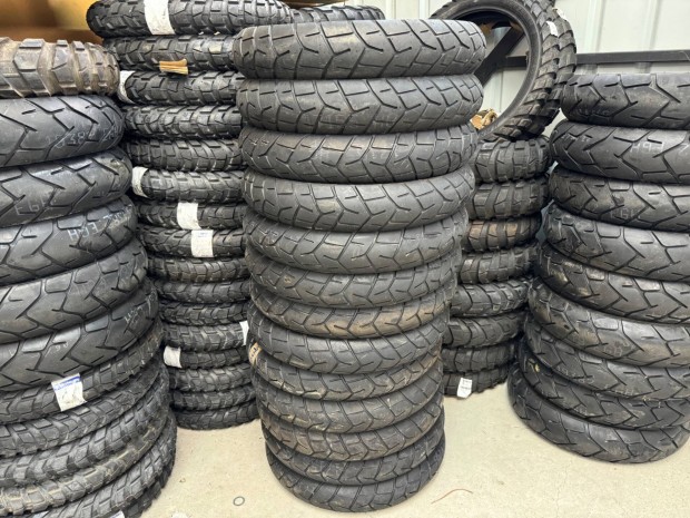 j Metzeler Karoo R17 140/80. 110/80 R19