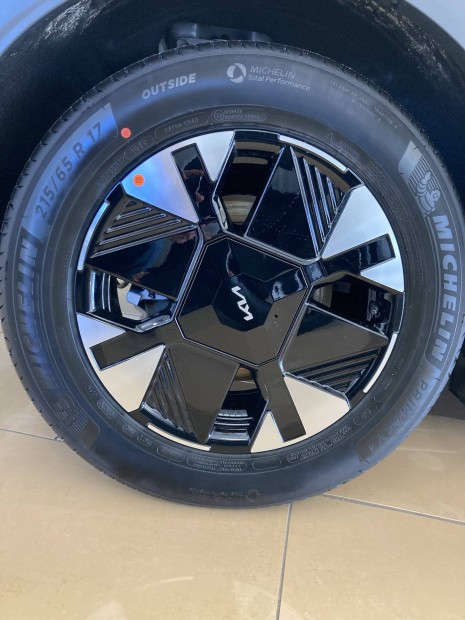 �j Michelin Primacy 4 215/65 R17 103V nyari gumik