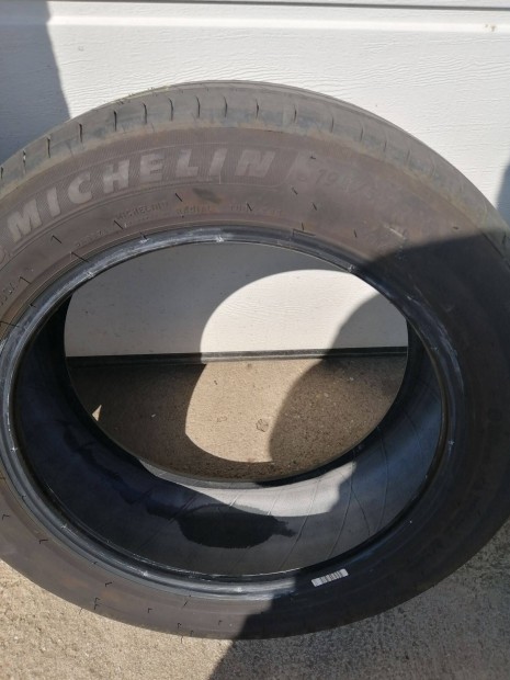 j Michelin nyri aut gumi felni nlkl mret: 195/55 R16