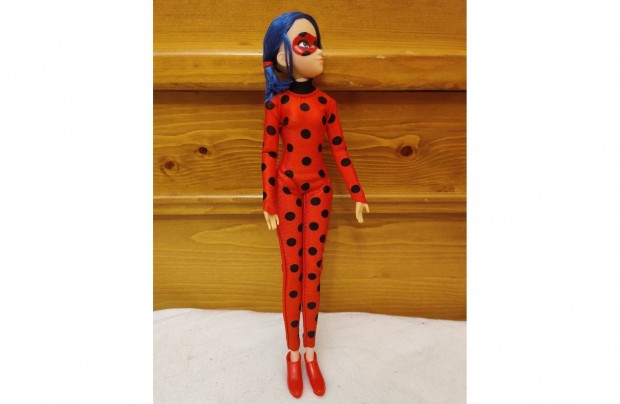 j Miraculous Katicabogr baba Marinette 27 cm jtkbaba doboz nlkl