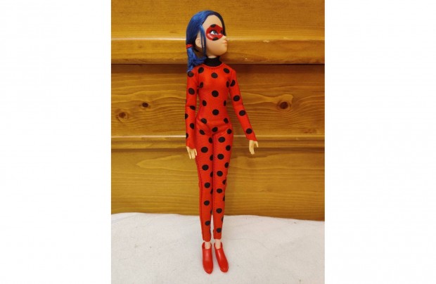 j Miraculous Katicabogr baba Marinette 27 cm jtkbaba doboz nlkl