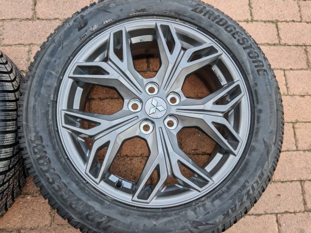 Új Mitsubishi Eclipse 18col alufelni 225/55r18 téli outlander