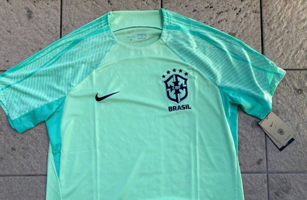 j Nike 2022 Brazil Edz Mez Slim Fit XL-es