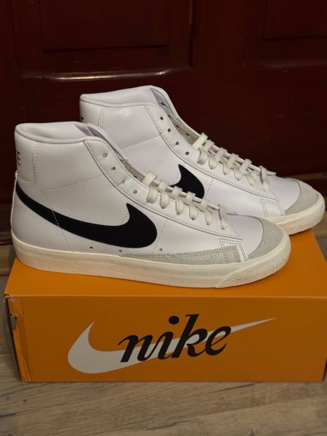 j Nike Blazer Mid 77 Vntg 43