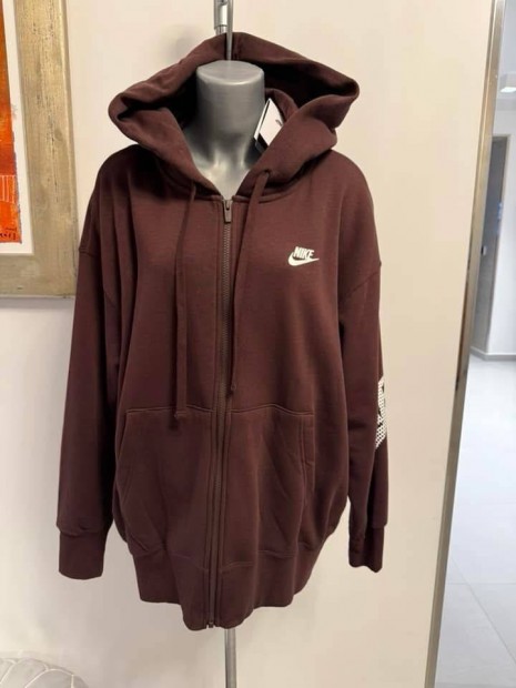 j Nike melegit fels M