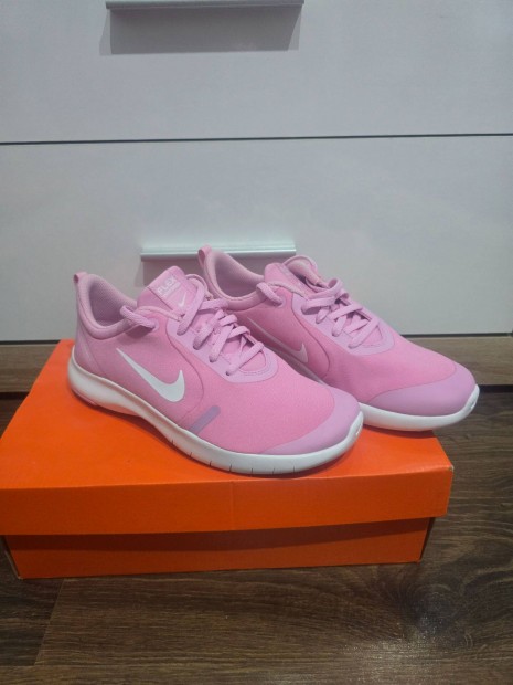 j Nike ni cip 38.5