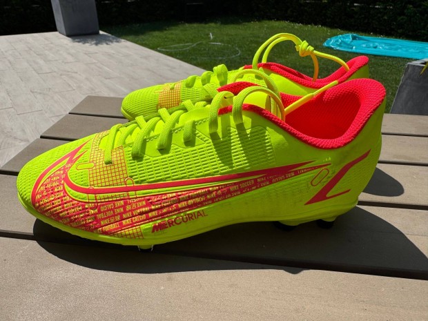 Új Nike sportcipő focicipő 38-as Mercurial Vapor 16 Academy FG stoplis