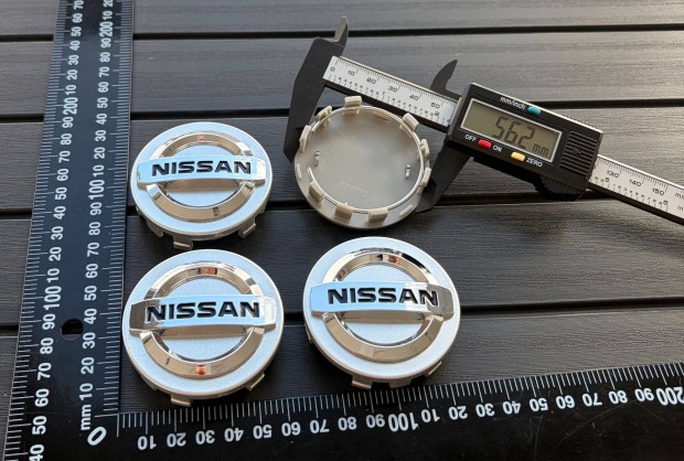 �j Nissan 58mm felni alufelni kupak k�z�p jel felnikupak embl�ma jel