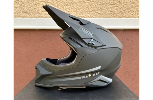 j Oneal 1 SRS matt fekete enduro, mx, cross sisak, buksisak (M)