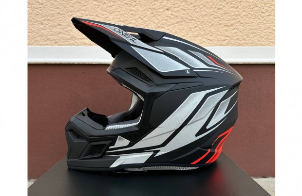 j Oneal 3 SRS matt fekete/fehr enduro, cross sisak, buksisak (M/L)