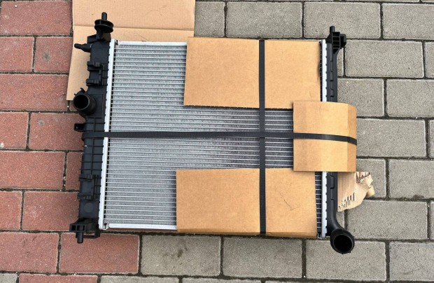 �j Opel Meriva B (Gy�rt�s �ve 06.2010 - 03.2017) h�t� f�t�radi�tor