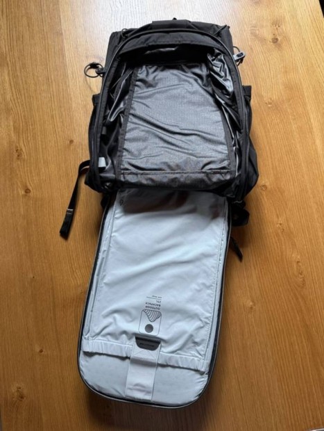 Új Peak Design Outdoor Backpack 25L Fekete fotós túra hátizsák