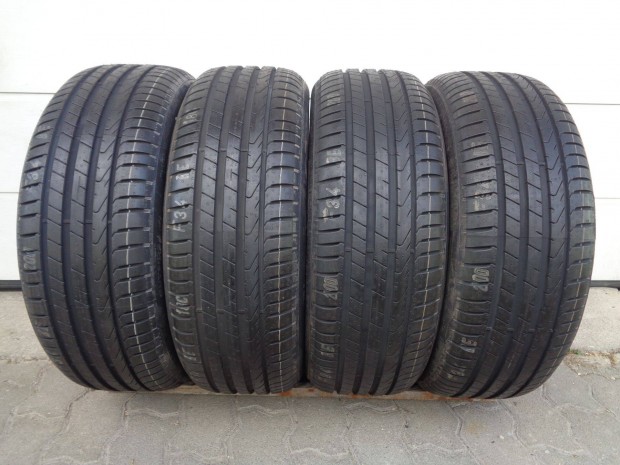 Új Pirelli 205/55R17 nyári gumi garnitúra eladó