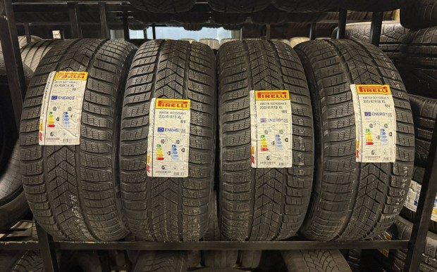 j Pirelli Sottozero 3 XL tli 235/45R18 98 V TL 2024