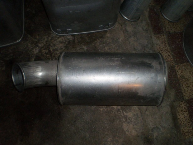 j Renault Magnum Premium kipufogdob Gyri szm: 7420564258