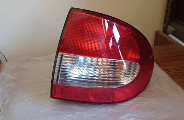 Új Renault Megane 1 Classic hátsó lámpa jobb külső gyári